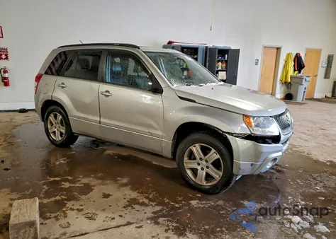 2007 Suzuki Grand Vitara Luxury z USA, uszkodzony, nr VIN JS3TD947074200717